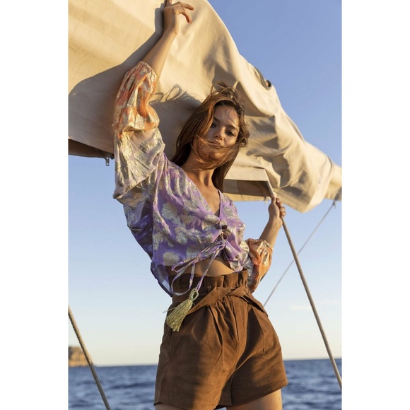 Tops - Picture 2 of 2